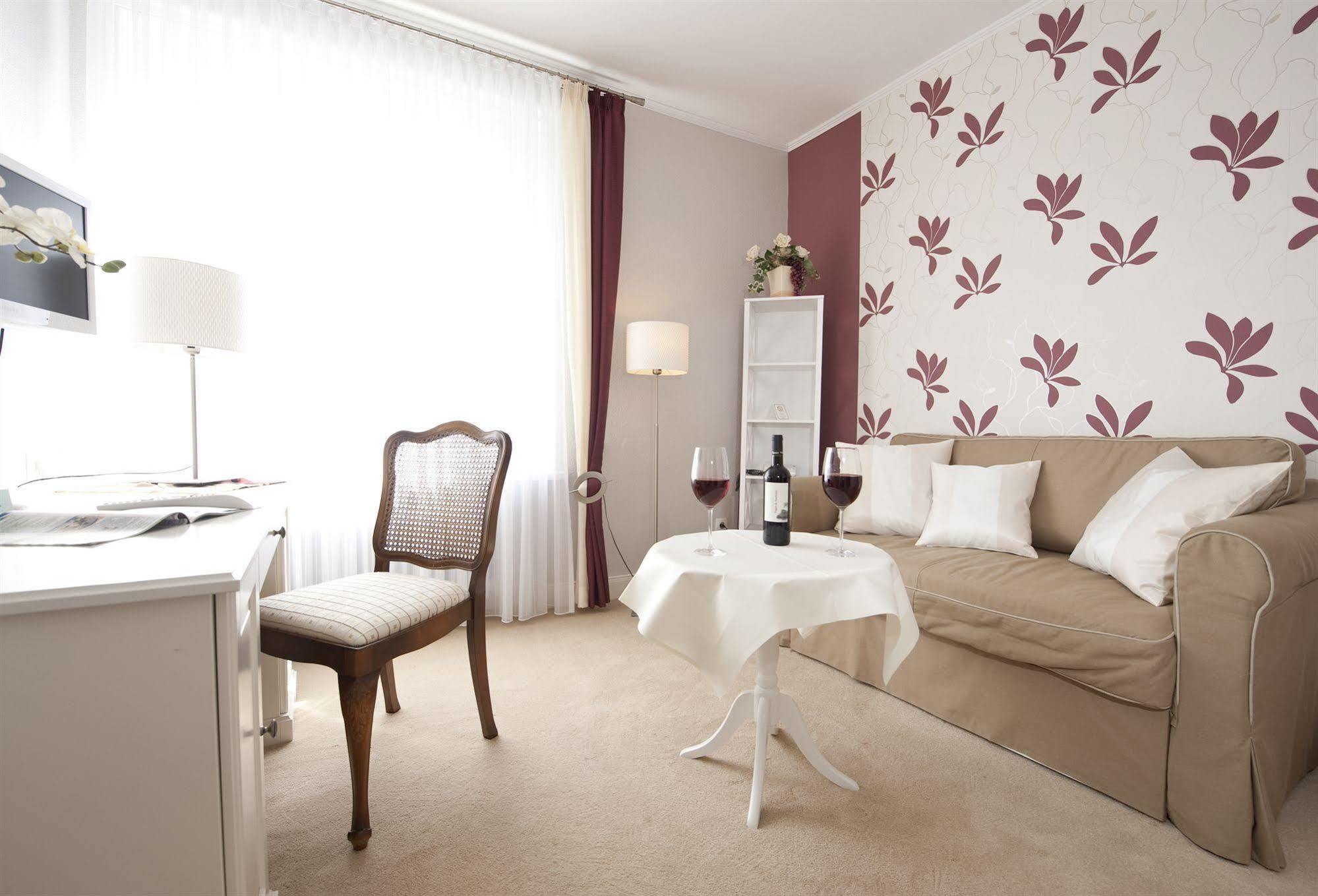 Boutiquehotel Das Haus Am Walde 바트베벤슨 외부 사진