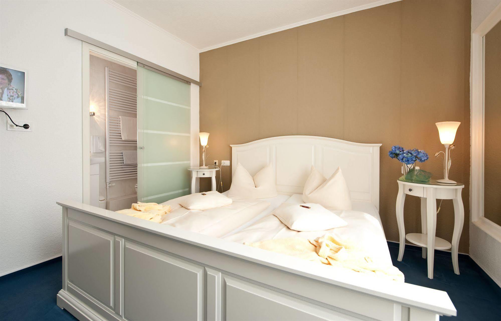 Boutiquehotel Das Haus Am Walde 바트베벤슨 외부 사진